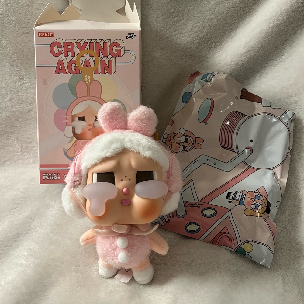 Pop Mart CRYBABY Crying Again Vinyl
Face Plush - I’ll Give you all my Love